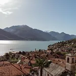 Casa Coslia - By Lovecomo