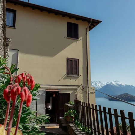 Casa Coslia - By Lovecomo * Pianello Del Lario