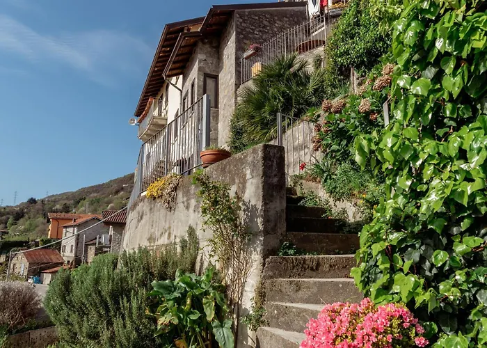 Casa Coslia - By Lovecomo * Pianello Del Lario